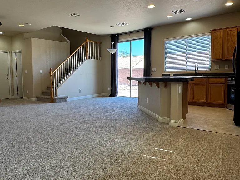 Living room / kitchen