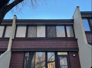 2216 S Quincy St #2, Arlington, VA 22204