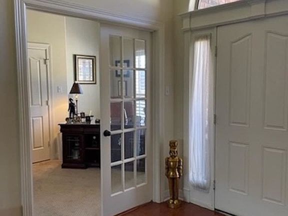 4th image of 1610 Doral Dr