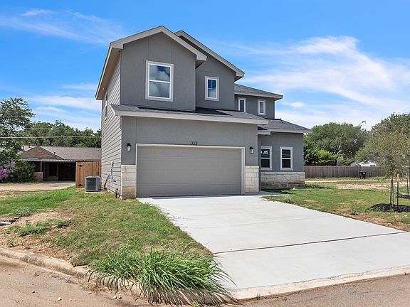 2nd image of 322 Park Cir #321