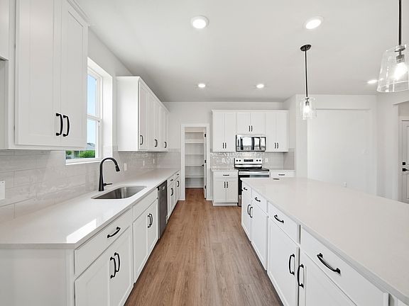 Cascade Kitchen