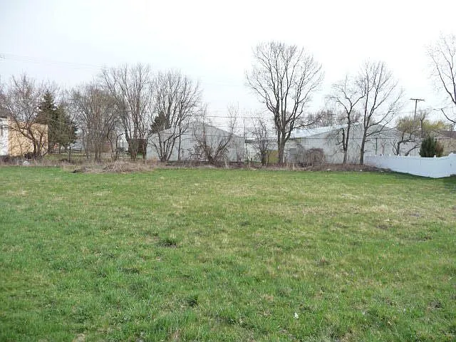 5085 Bridge Ct photo 1