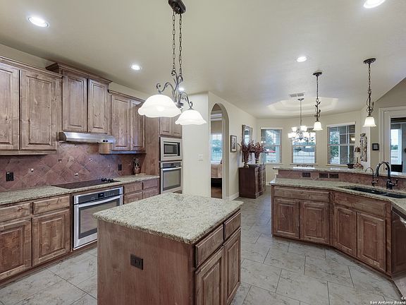 5th image of 1143 COUNTY ROAD 4516