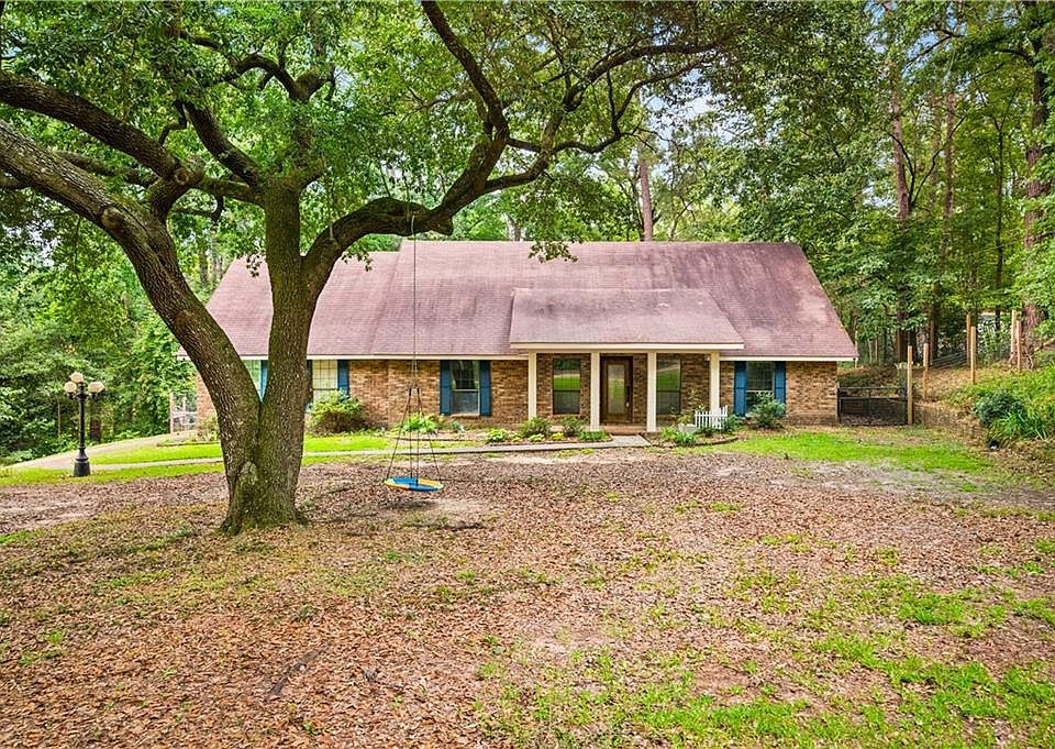 1st image of 106 Myrtlewood Dr