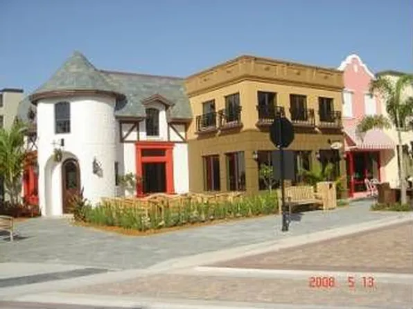 9102 Capistrano St S Unit 7207, Naples, FL 34113