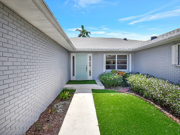 3rd image of 10928 Ventura Circle