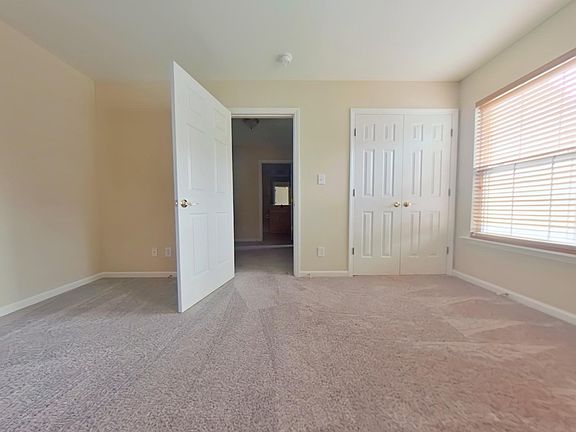 5th image of 217 Channel Cove Ct