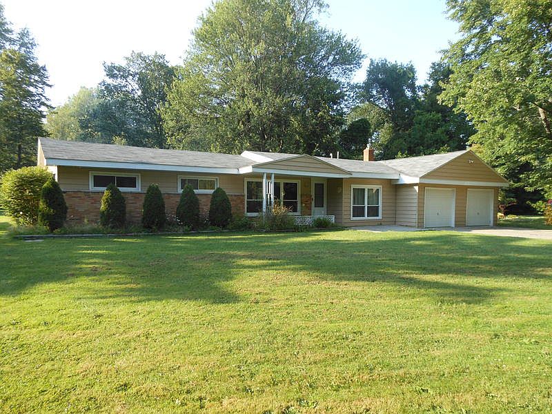 1st image of 3330 Clyde Dr