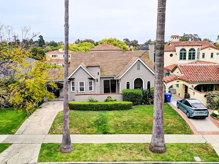 10372 Tennessee Ave — Photo 4