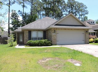 6060 Dunridge Dr, Pace, FL 32571