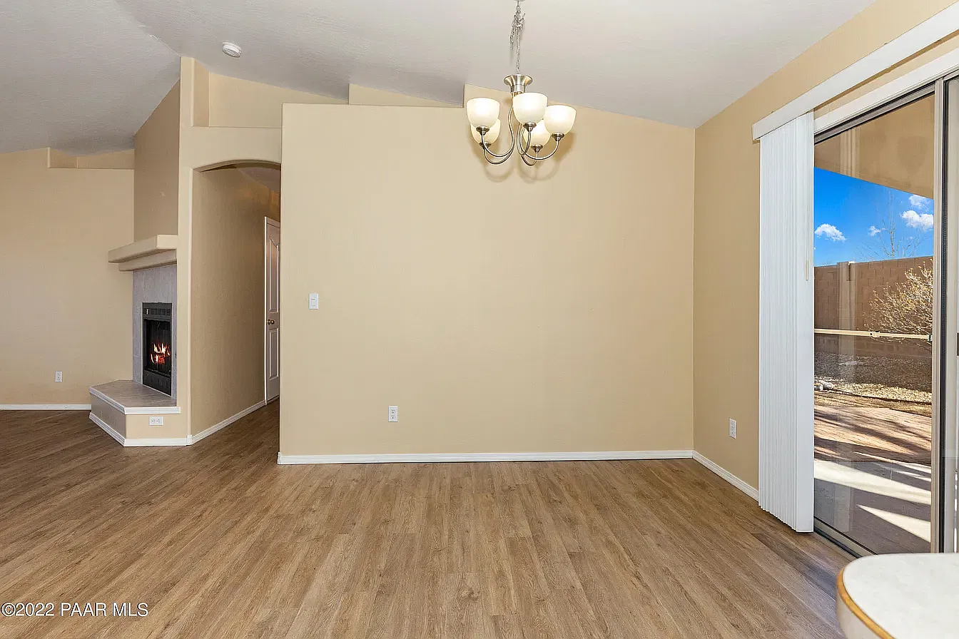 3 bed, 1522 sqft, $2,325 — Photo 4