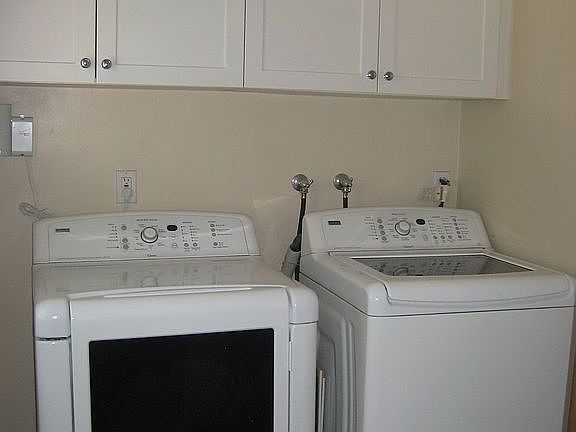 5th image of 443 N Euclid Ave