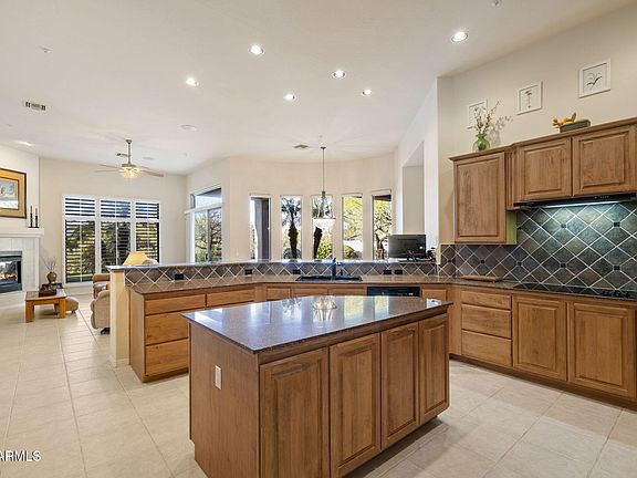 4th image of 6522 E OBERLIN Way
