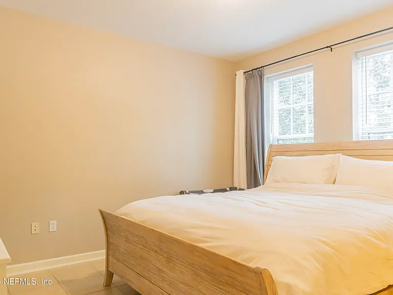 1661 Riverside Ave #118 — Photo 6