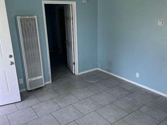 2nd image of 35009 Cedar Ave