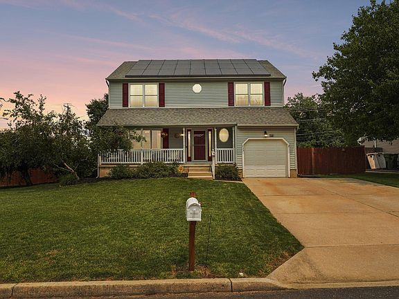 3rd image of 235 Abbey Ln