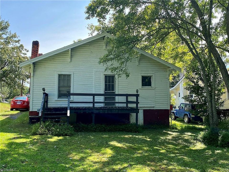 2nd image of 316 Uwharrie St