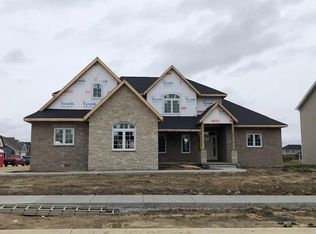 9733 Parrish Ave, Saint John, IN 46373