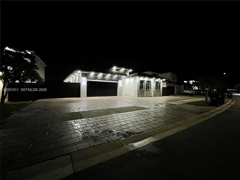 4451 SW 159th Path — Photo 3