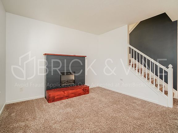 4th image of 5591 Branchville Dr