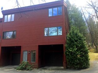 9 Robin Way, Brattleboro, VT 05301