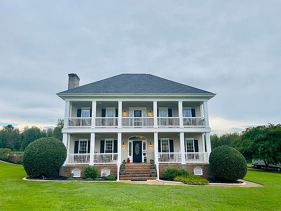 2nd image of 1 Richmond Dr