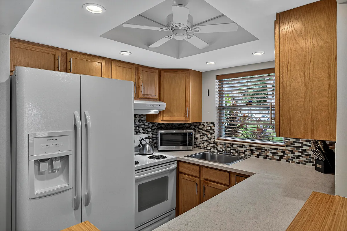 Building Photo - 125 Newport Ct #I