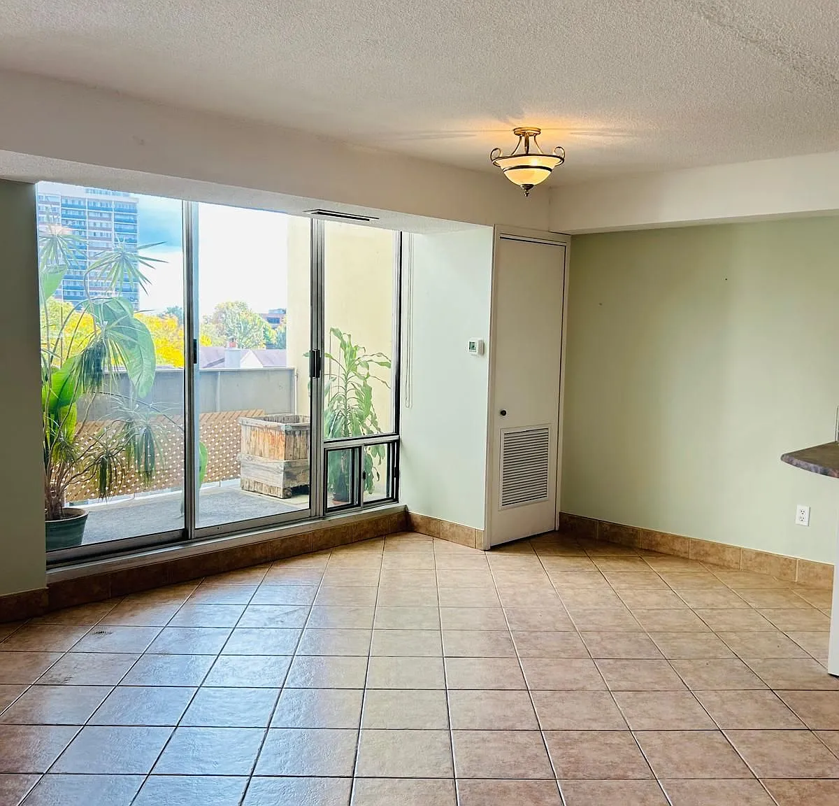 3 bed, $3,100 — Photo 3