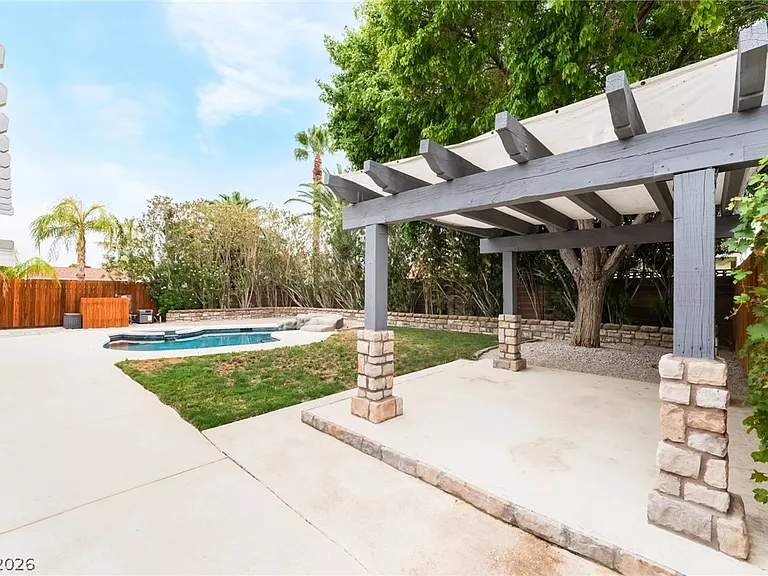 7425 Copper Crown Ct — Photo 46