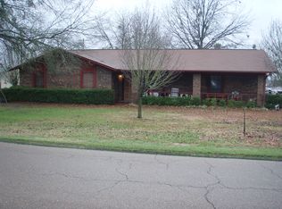 715 S Locust St, Ashdown, AR 71822