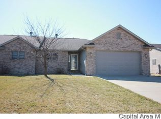 114 Ramblewood Ln, Sherman, IL 62684
