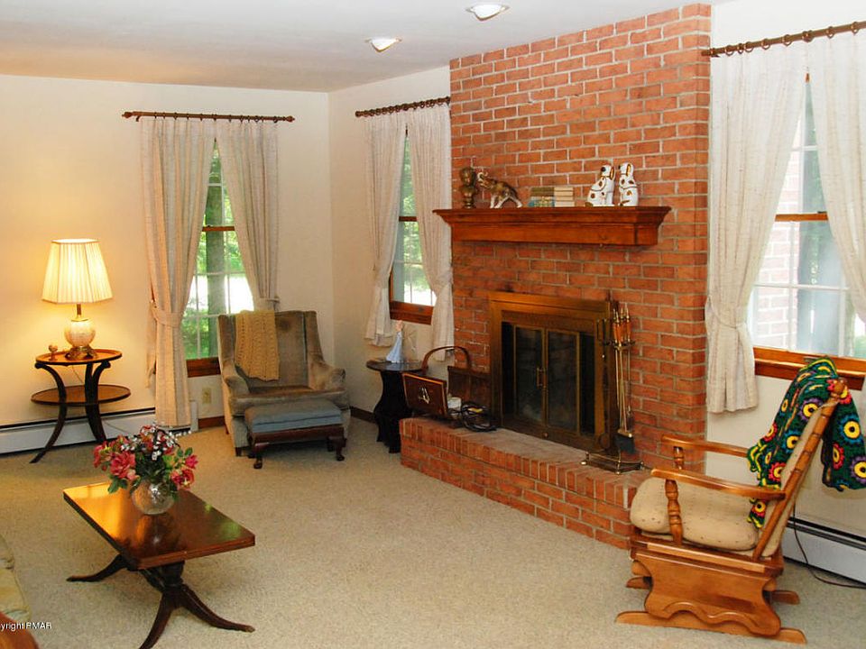 3158 Hemlock Hill Rd, Pocono Pines, PA 18350 Zillow