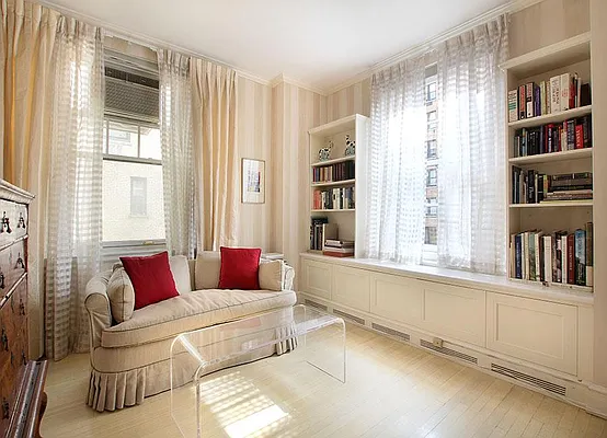 Sold by Warburg | media 15