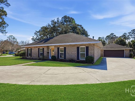 2nd image of 201 Groveland Circle