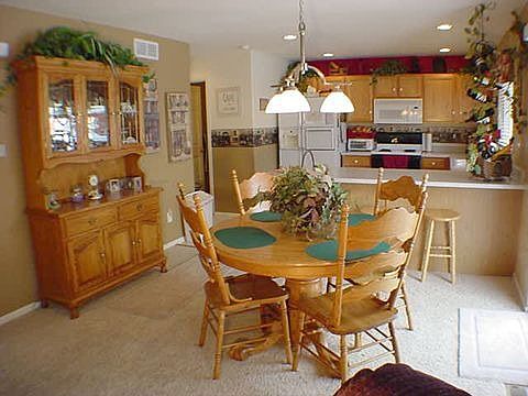 Kitchen w/Eating Space