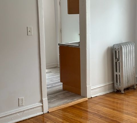 2nd image of 6942 S Crandon Ave APT 3W