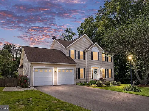 17 Whitestone Dr Photo 1