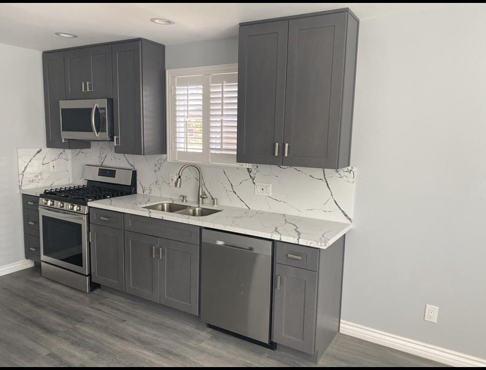 1st image of 10972 Culver Blvd