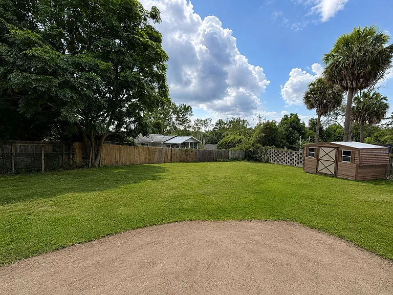439 Saturn Ln W — Photo 13