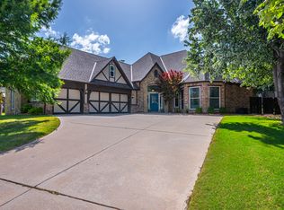 4333 Secretariat Ln, Edmond, OK 73025