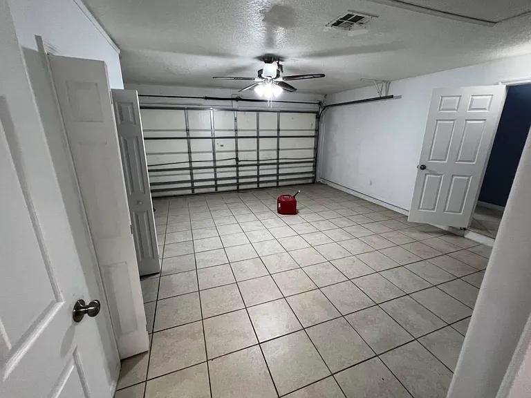160 Sura Blvd — Photo 9