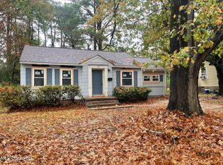 766 Robinhood Rd, Jackson, MS 39206