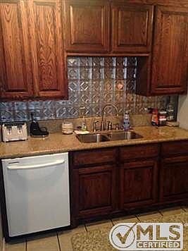 3rd image of 5522 Briarcrest Dr