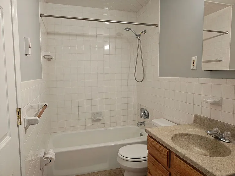 83F Constitution Dr — Photo 8