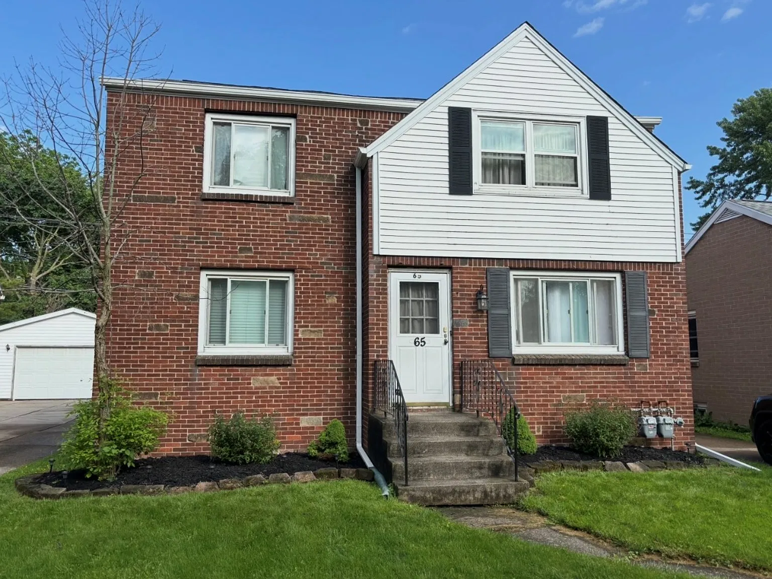 2 bed, 900 sqft, $1,200 — Photo 2