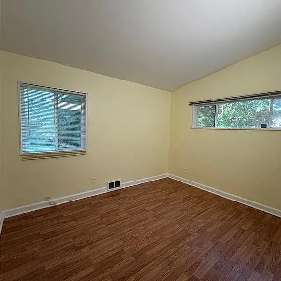 2720 Hollywood Dr — Photo 14