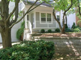 4380 Pine Ridge Ct, Ann Arbor, MI 48105