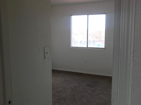 4th image of 11042 Breeze Ct