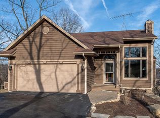 16 Cinnabar Ln, Galena, IL 61036