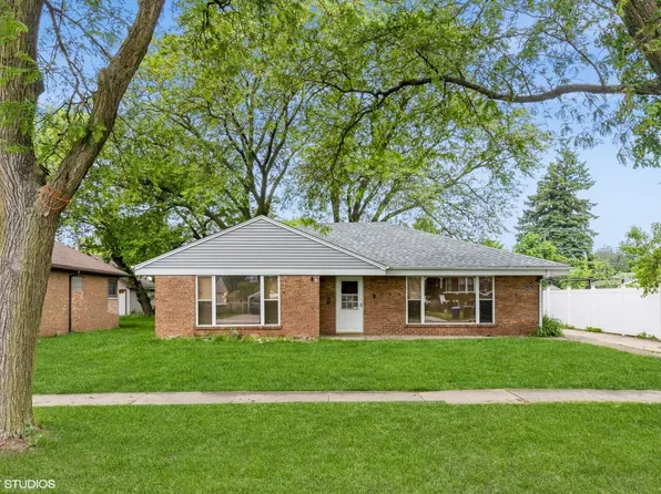 4340 Elm Ave, Lyons, IL 60534